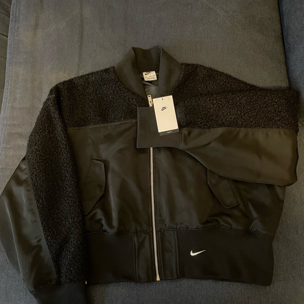Nike Women’s Black Textured Bomber Jacket